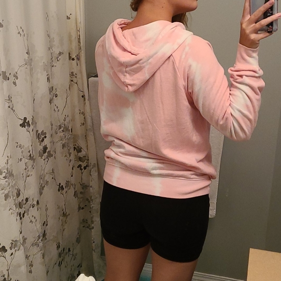 Pink & white tie dye hoodie - Picture 5 of 5